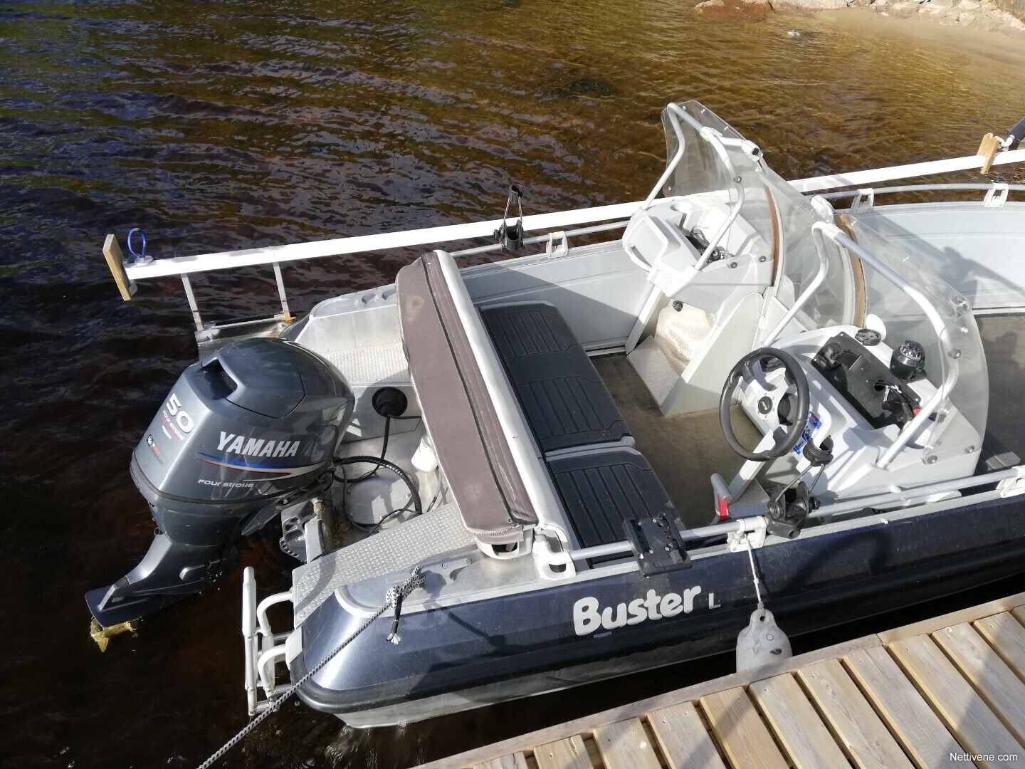 Buster L Motor Boat Inari Nettivene