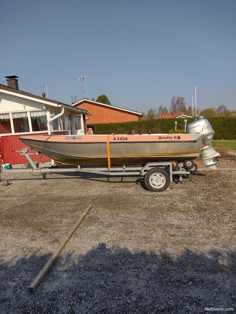 Ostetaan Buster L Tai XL Motor Boat Nettivene