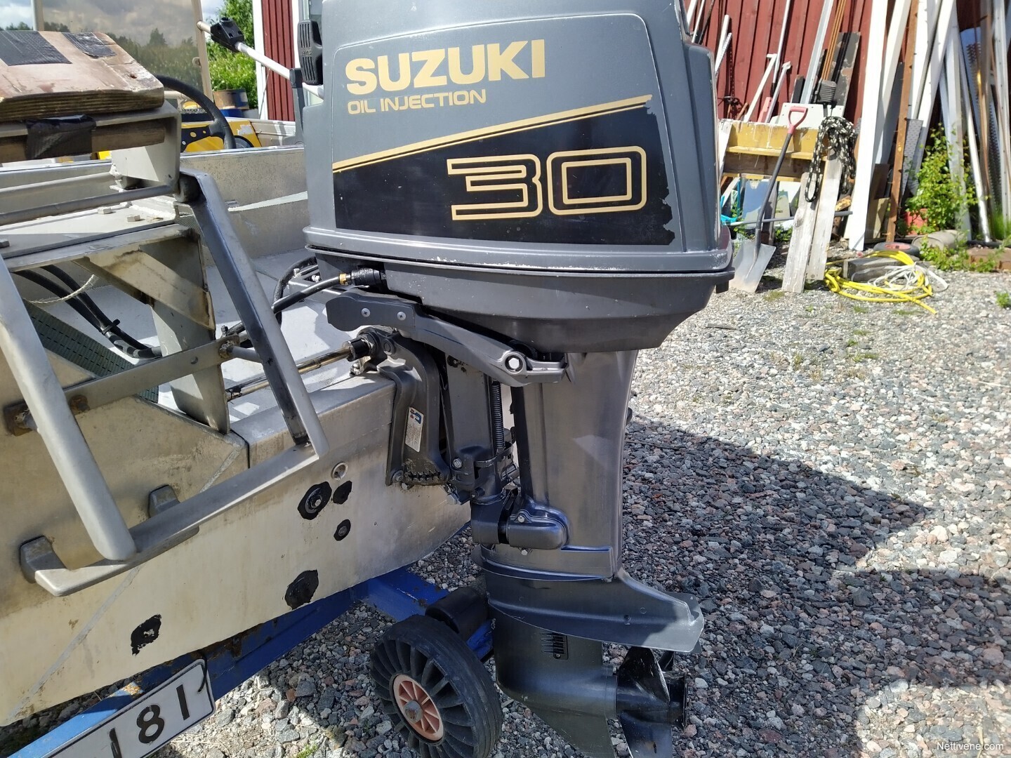 Винт на suzuki dt30