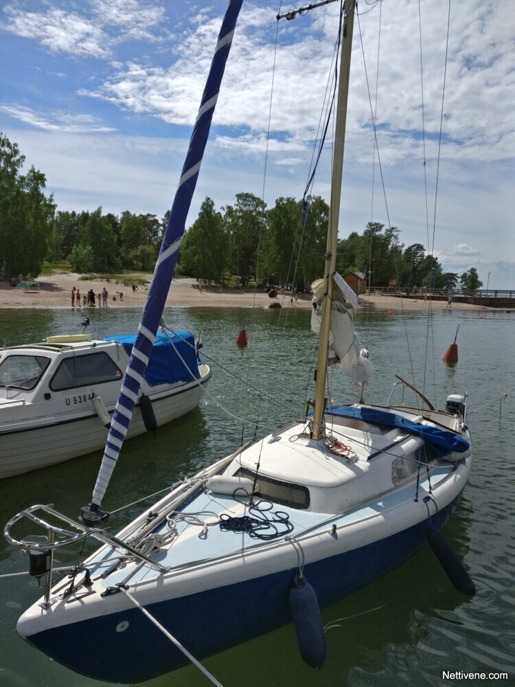 magnifik midget sailboat