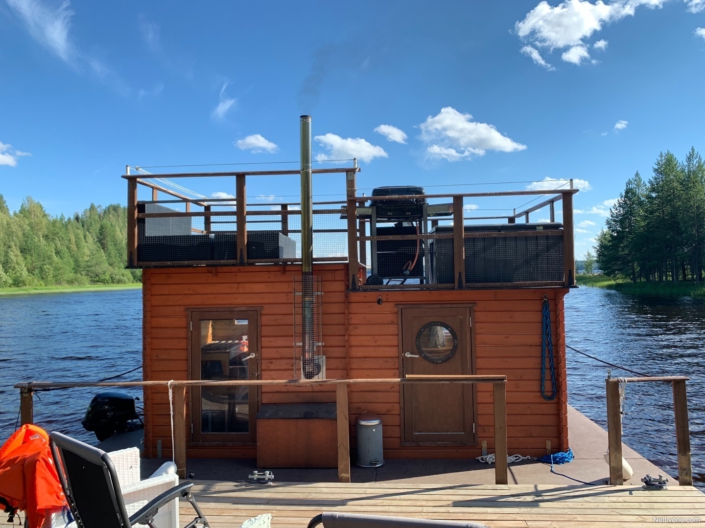 Omavalmiste Floating sauna 2015 Sotkamo - Nettivene