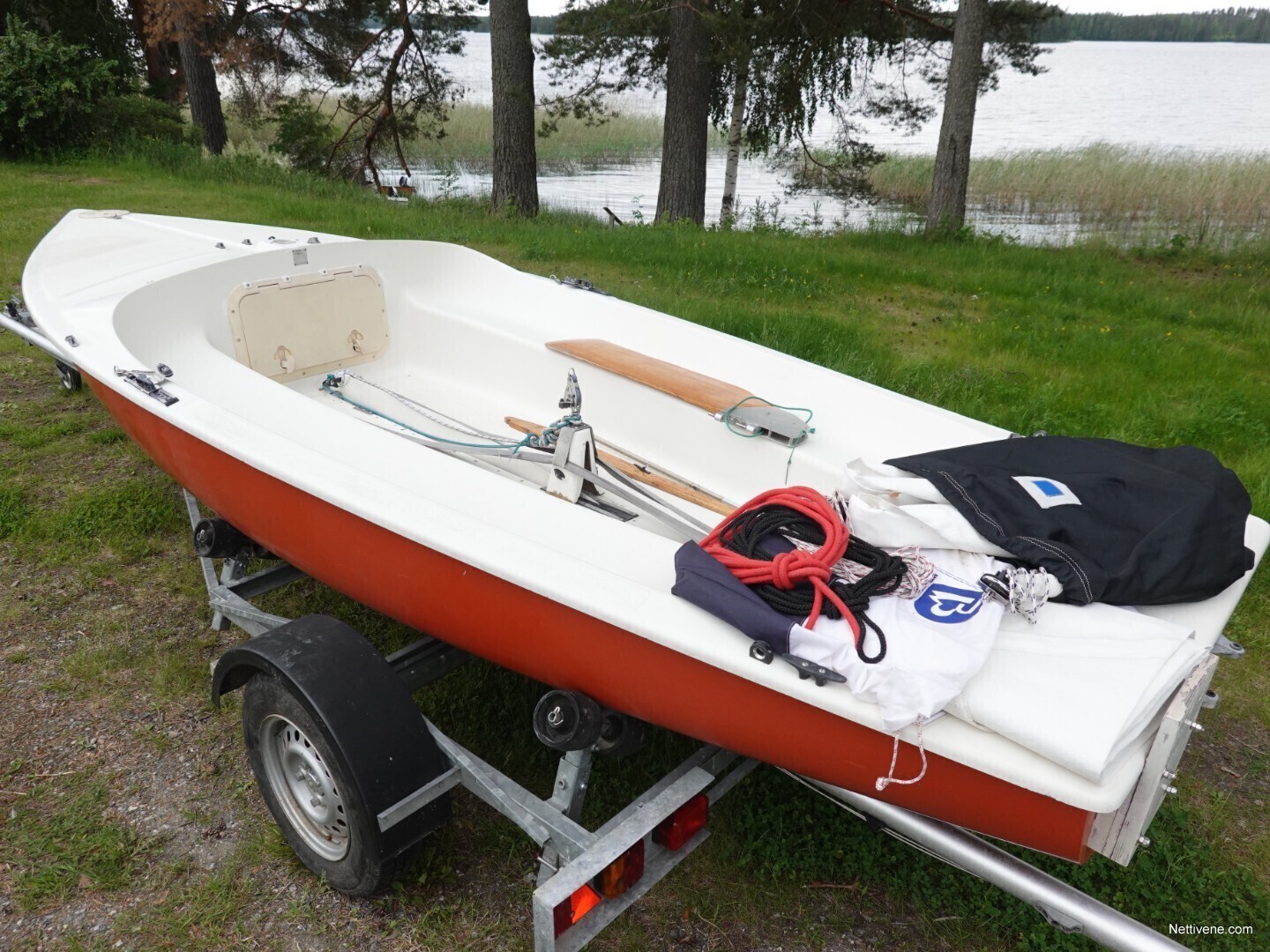bombardier 4.8 sailboat review