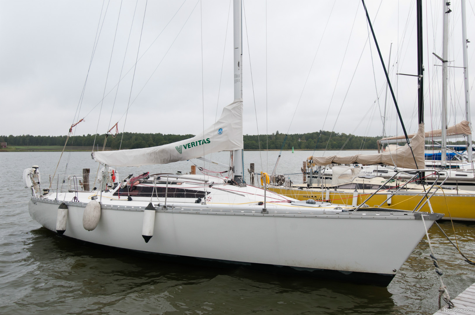 Jeanneau Selection 37 sailing boat 1987 - Turku - Nettivene