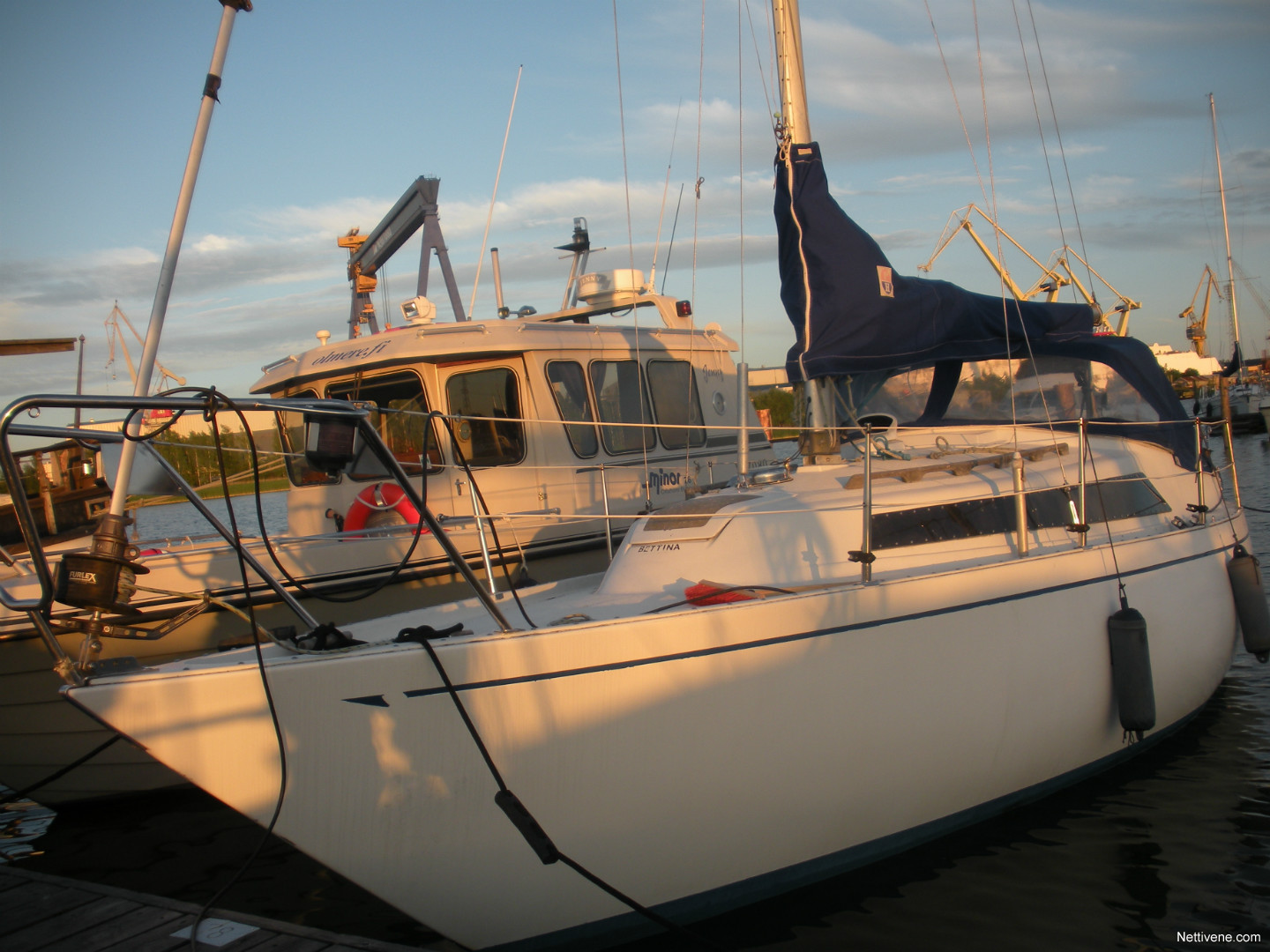 becker 27 sailboat