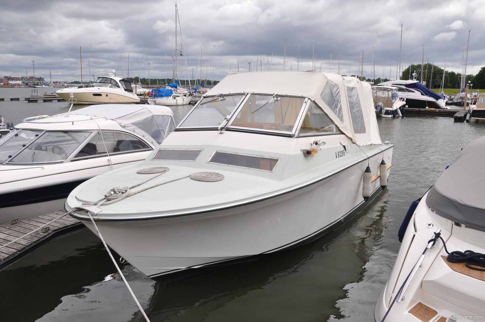 Coronet 24 Weekender motor boat 1969 - Helsinki - Nettivene