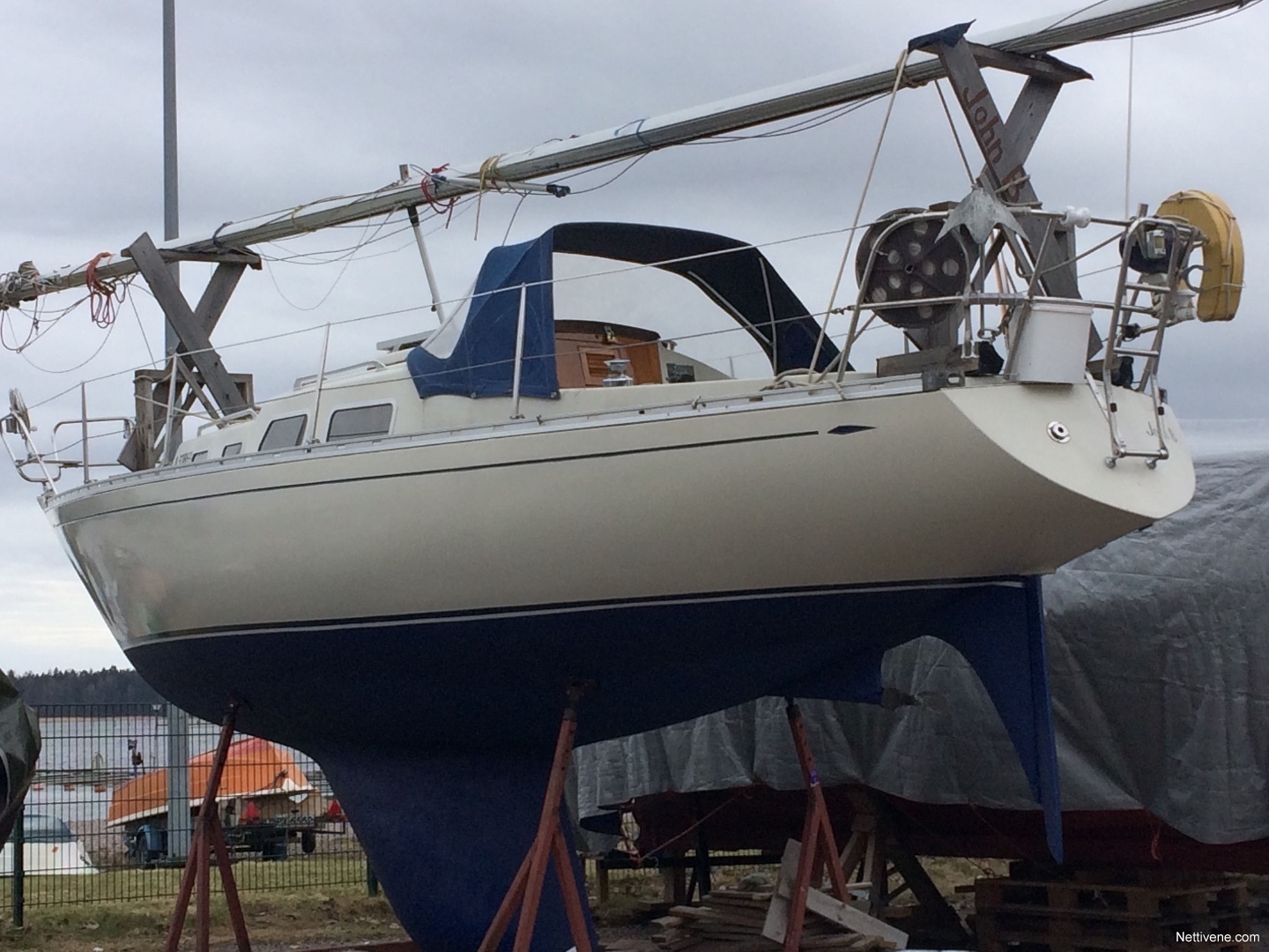 shipman 28 sailboat