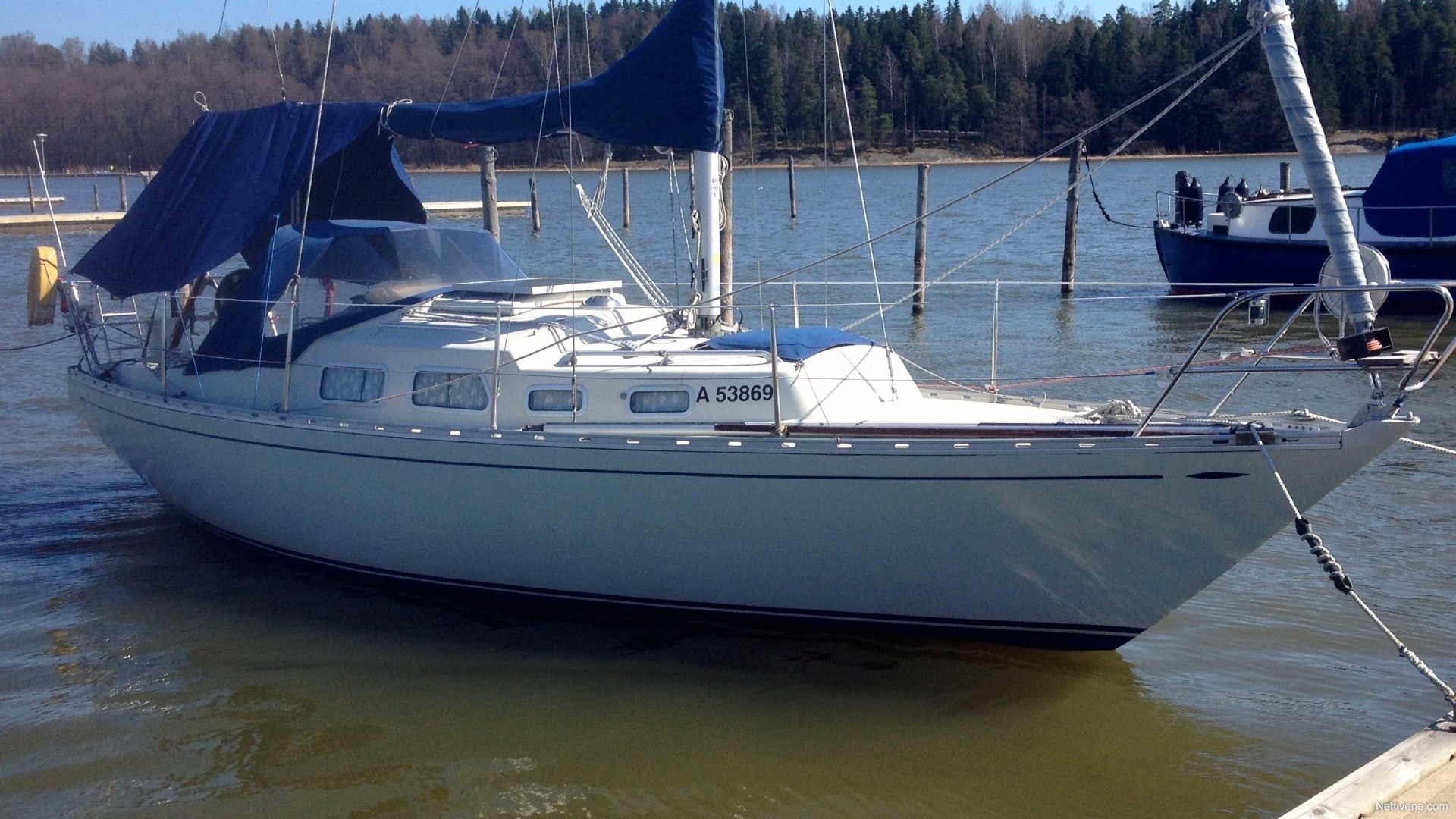 shipman 28 sailboat